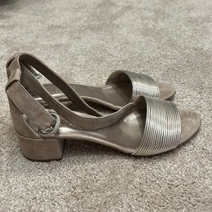 AGL HEELS